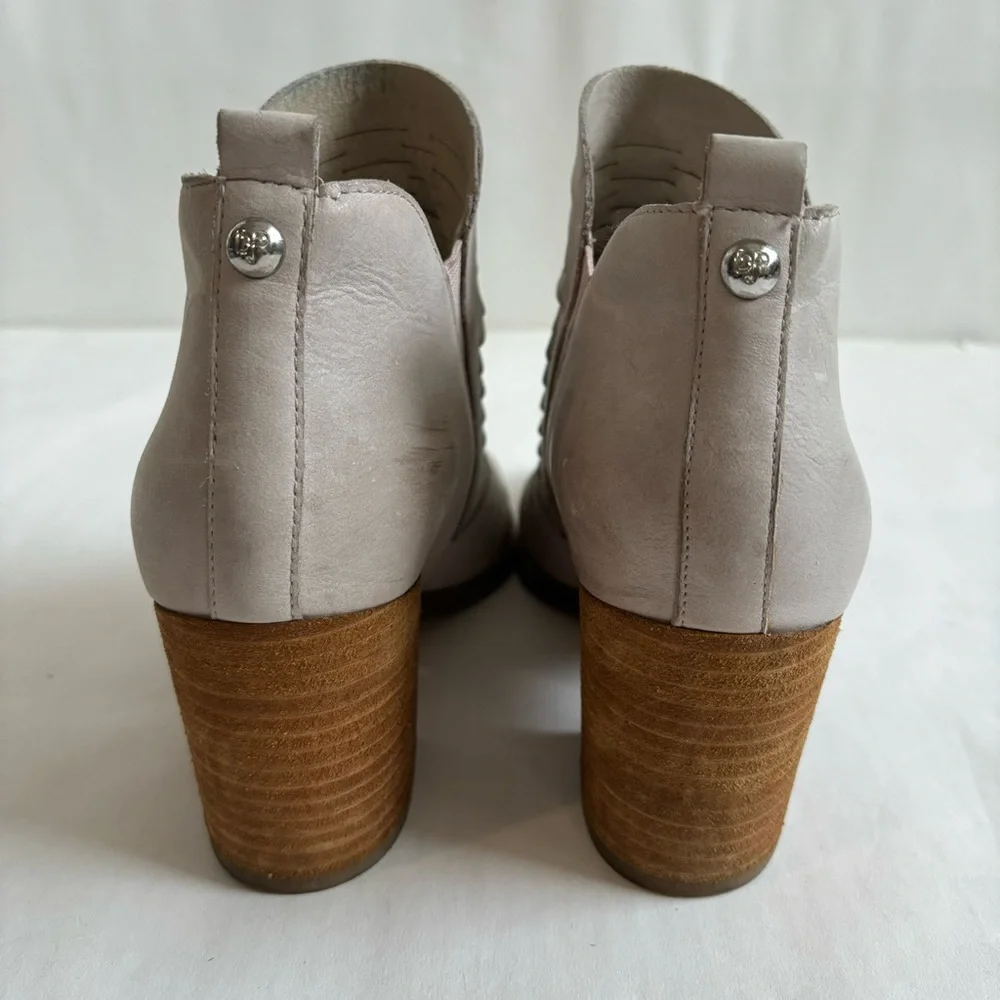 Donald J Pliner Elton Leather Cut Out Ankle Boots Pale Pink Gray Size 6M